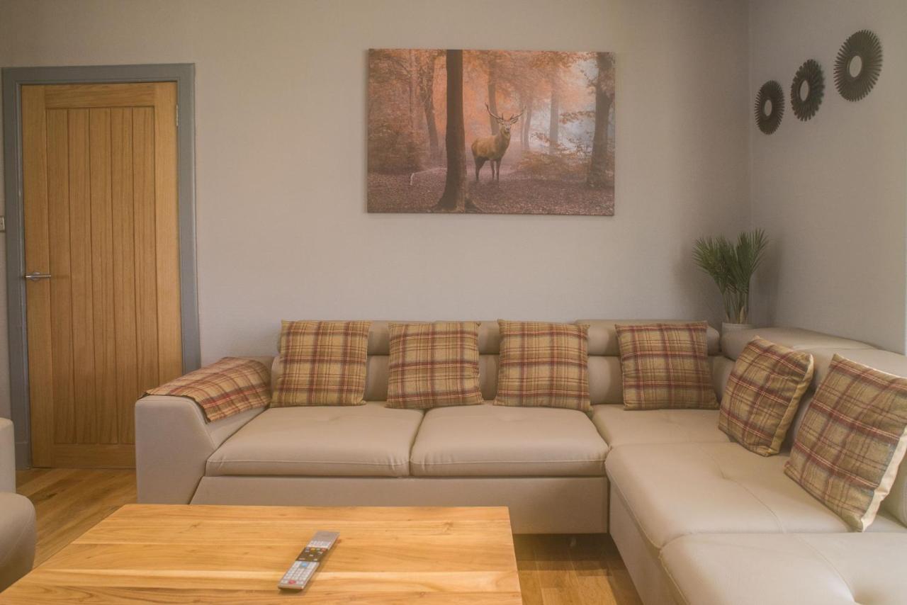 Luxury Super Central Cottage With A Hot Tub/ Gym Portree Kültér fotó