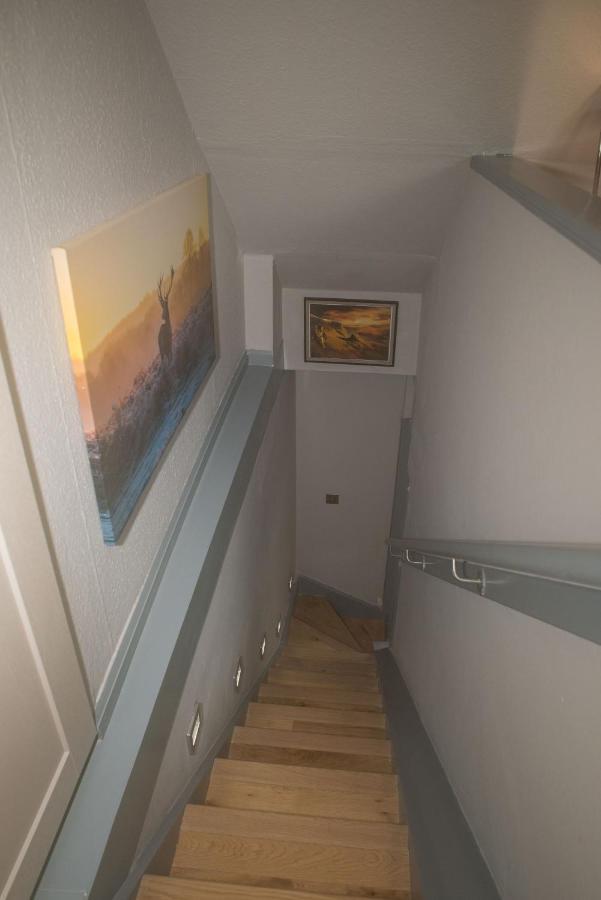 Luxury Super Central Cottage With A Hot Tub/ Gym Portree Kültér fotó