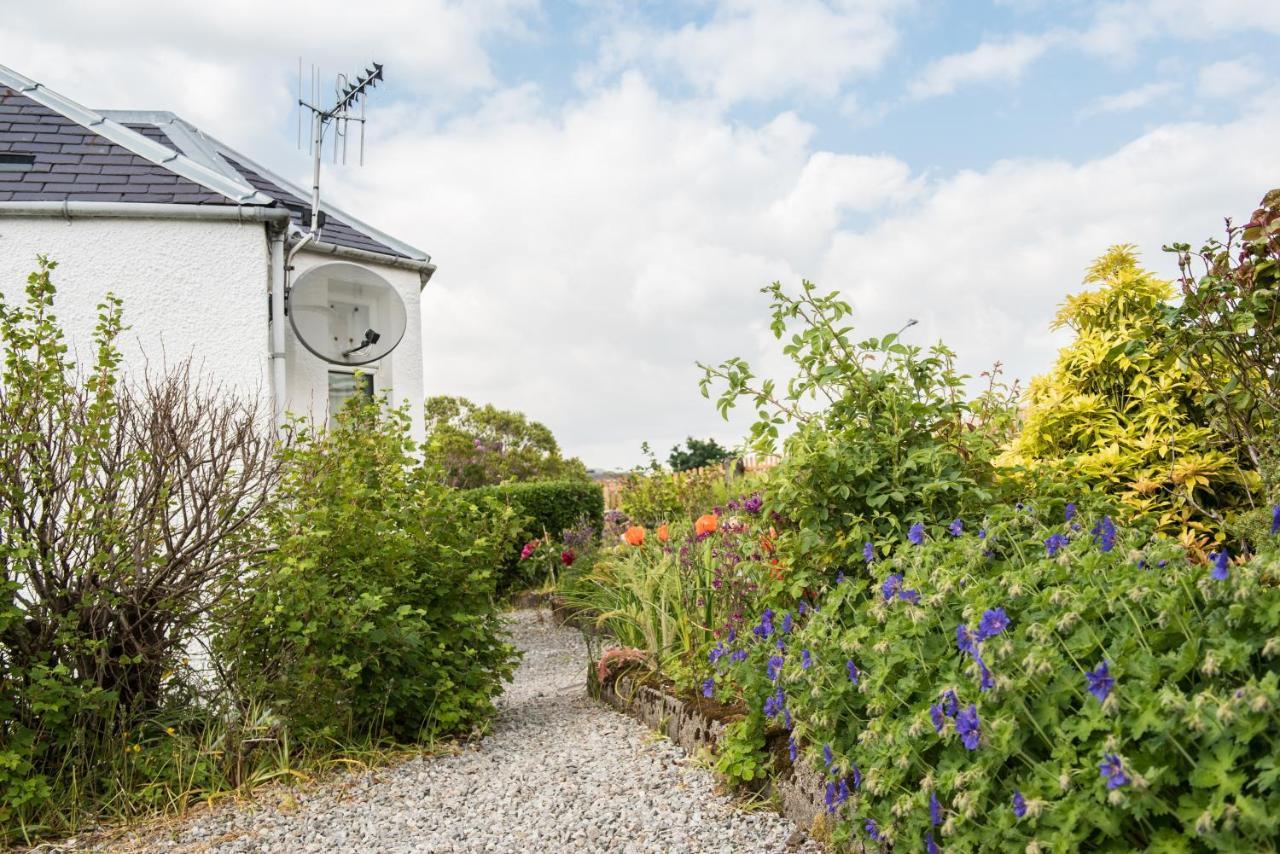 Luxury Super Central Cottage With A Hot Tub/ Gym Portree Kültér fotó