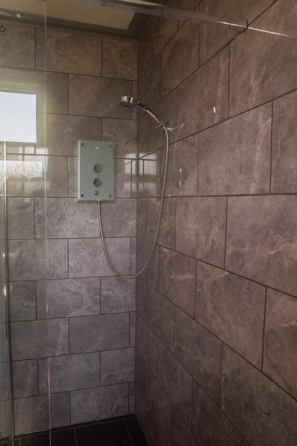 Luxury Super Central Cottage With A Hot Tub/ Gym Portree Kültér fotó